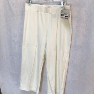 Liz Claiborne White Cropped Stretch Pants NWT